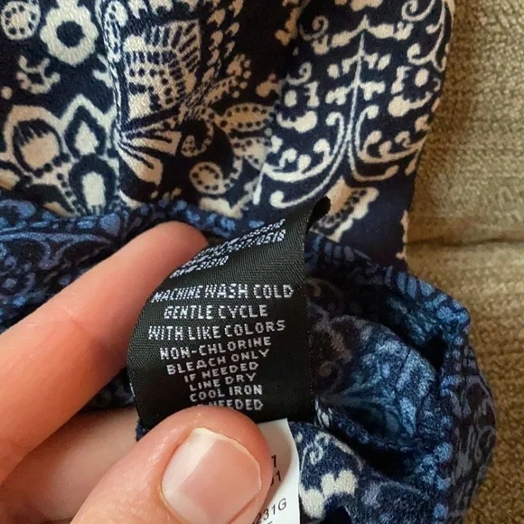 iZ Byer Blouse - Picture 6 of 8